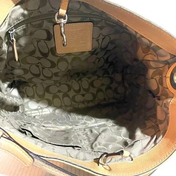 Coach beige leather hobo handbag - Picture 6 of 9